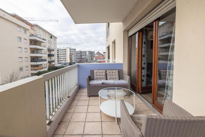 Nart & Niar Apartment Annemasse Exterior photo